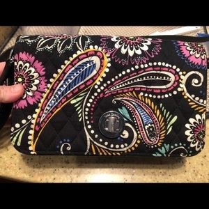 Vera Bradley turn lock crossbody